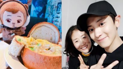 Restaurants of EXO ①: Visit His Mom's Place, and You May Catch a Glimpse of EXO's CHANYEOL