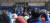 농아인 사기단 &#39;행복팀&#39;에 대한 선고가 내려진 23일 재판이 열린 창원지방법원 앞에서 피해 농아인들이 선고 결과에 대한 발표를 듣고 있다. [연합뉴스]