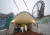  22일 일본 도쿄돔 인근 놀이공원에서 실시된 북한 미사일 발사 대비 대피 훈련에서 시민들이 신속히 지하로 이동하고 있다. [AP=연합뉴스]