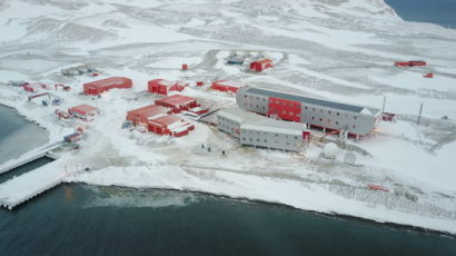남극 타임캡슐에 文 대통령 영상 담겼다…30주년 맞은 남극 세종과학기지 성과는?