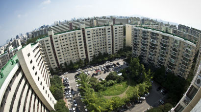 연일 오르는 서울 아파트, ‘중간가격’ 사상 처음 7억원 돌파