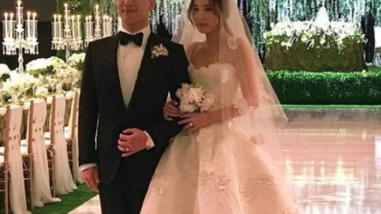 태양·민효린, 결혼식 피로연 사진 포착 "올해의 결혼"