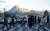 한파가 다시 몰려온 1월 23일 오전 서울 광화문에서 시민들이 잔뜩 웅크린 채 출근하고 있다. / 사진:연합뉴스