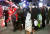 3일 평창올림픽스타디움에서 열린 모의 개회식을 찾은 관람객들이 셔틀버스를 기다리고 있다. [연합뉴스] <저작권자 ⓒ 1980-2018 ㈜연합뉴스. 무단 전재 재배포 금지.>