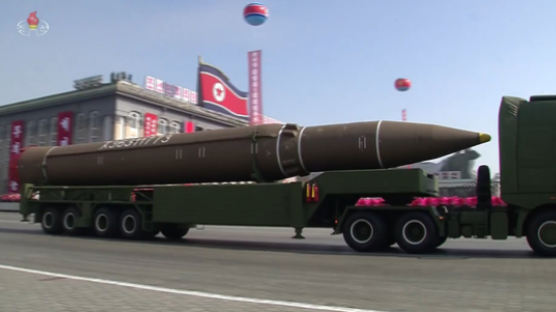 북한, 화성 14, 15 등 ICBM급 미사일 전부 공개