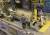 GE 그린빌 공장에서 직원들이 가스터빈을 점검하고 있다. 그린빌 공장은 3D프린터, 로봇, 클라우드 시스템 등을 적용한 스마트 공장이다.