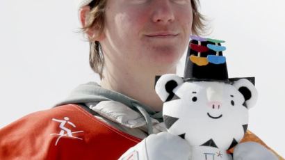 2000년대 태어난 선수의 동계올림픽 첫 금메달