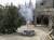 폭발하지 않은 미확인 로켓의 잔해가 이스라엘-시리아와의 국경 근처에 있는 레바논 남부 마을에 떨어져 있다. 이스라엘은 시리아에 1982년 이후 최대 규모의 공습을 기했다. [EPA=연합뉴스]