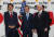 문재인 대통령이 평창올림픽 개막식이 열리는 9일 오후 강원도 용평 블리스힐스테이에서 열린 올림픽 개회식 리셉션에서 아베 신조 일본 총리, 마이크 펜스 미국 부통령과 기념사진을 찍고 있다. 청와대 사진기자단