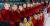 북한 응원단이 10일 강릉 에서 열린 여자 아이스하키 남북단일팀과 스위스의 경기에서 ‘미남가면’을 쓰고 응원을 펼치고 있다. 이 가면은 김일성 가면이 아니냐는 논란을 불러일으켰다. [연합뉴스]
