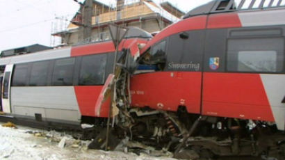 오스트리아 열차 2대 충돌 사고…외교부 "우리 국민 2명 경상"