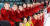 북한 응원단이 10일 강릉 에서 열린 여자 아이스하키 남북단일팀과 스위스의 경기에서 ‘미남가면’을 쓰고 응원을 펼치고 있다. 이 가면은 김일성 가면이 아니냐는 논란을 불러일으켰다. [연합뉴스]