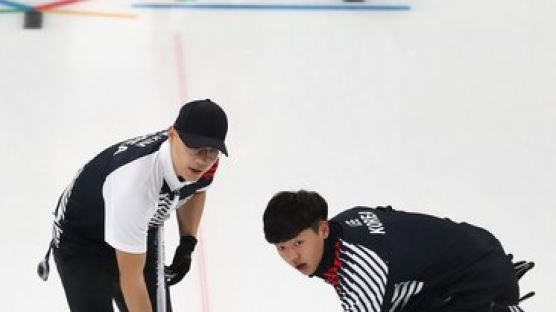 한국남자컬링, 첫경기에서 미국에 7-11 패