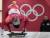 윤성빈이 15일 올림픽 슬라이딩센터에서 열린 남자 스켈레톤 2차 주행을 위해 스타트하고 있다. 평창=오종택 기자