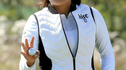 고진영, LPGA 데뷔전 우승…67년 만에 대기록