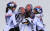 20일 강릉아이스아레나에서 열린 평창올림픽 여자 쇼트트랙 3,000m 계주에서 금메달을 차지한 한국 선수들이 환호하고 있다. [연합뉴스]