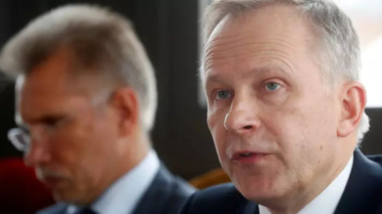 ‘부패 혐의’ 라트비아 중앙은행 총재 “사퇴 않겠다”
