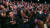 미국 ABC방송 지미 키멜 쇼에서 북한 응원단을 흉내내며 단체로 손뼉을 치는 관객들.[사진 유튜브 캡처]