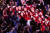 21일(현지시간) 영국 런던 O2아레나에서 열린 브릿 어워드에서 북한 응원단 복장을 한 관객들이 김정을 가면을 쓰고 있다. [로이터=연합뉴스]