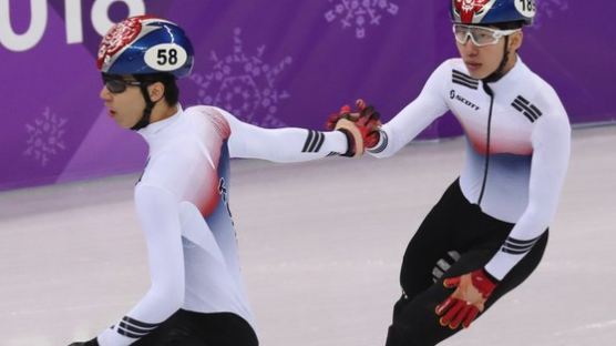 [속보] 황대헌, 남자 쇼트트랙 500m 은메달…임효준 동메달