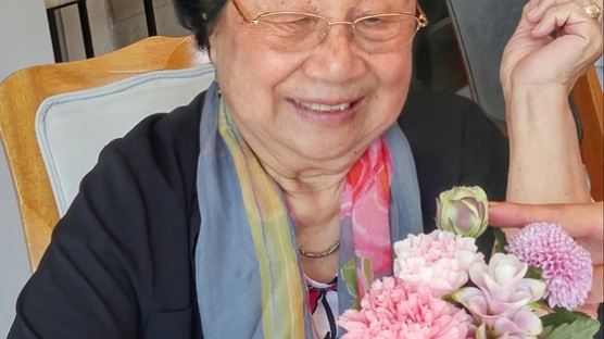 [더,오래] 90세에 문인의 삶 찾아 나선 할머니 의사 