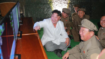 [북핵 해법을 찾아서(3)] 김정은을 밖으로 끌어내야 해결책이 보인다