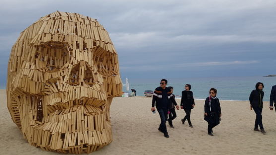 [굿모닝 내셔널] 미술관이 된 강릉해변, 문화올림픽 열기 잇는다