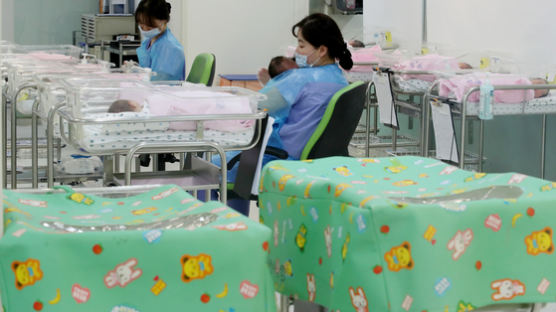 “여성을 출산수단으로 보는 저출산 정책 재설계해야” 여가부의 뒤늦은 비판 