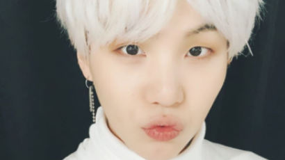 SUGA Donates to 39 Orphanages Under 'ARMY' on His Birthday