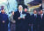 1995년 12월 2일 서울 연희동 자택 앞에서 골목성명을 발표하는 전두환 전 대통령. [중앙포토]