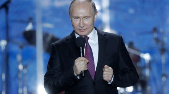 '스파이 스캔들' 속 크림반도 찾은 푸틴…"역사 바로 세웠다" 