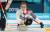 대한민국 여자 컬링 대표팀 김은정이 지난달 25일 강원도 강릉컬링센터에서 열린 2018평창 동계올림픽 컬링 여자 결승전 스웨덴과의 경기에서 스톤을 투구하고 있다. [뉴스1]