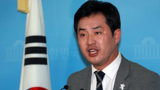 정의당 “한국당 대변인들은 항문외과가서 검진받아야”