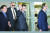 조명록 북한 국방위 제1부위원장(中)이 윌리엄 페리 전 대북정책조정관(右)과 함께 샌프란시스코 국제공항을 나서고 있다 [중앙포토]
