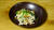 밋밋해 보이기 쉬운 리소토는 적색의 그릇을 이용하고 다채로운 색감의 토핑을 얹으면 훨씬 먹음직스러워 보인다. 