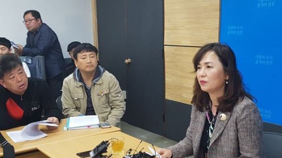 공지영 "검찰·정치인 '봉침 여목사' 비호 근거 없다" 사과, 왜?