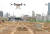지난 3월 31일 오후 성동 4차산업혁명 체험센터에서 열린 드론 데이(Drone Day) 행사에서 농업용 대형 드론을 활용해 텃밭에 물주기 시연행사가 진행되고 있다. [성동구청 제공=연합뉴스]