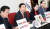 김성태 자유한국당 원내대표가 8일 국회에서 김기식 금융감독원장을 비판하는 기자회견을 했다. [연합뉴스]