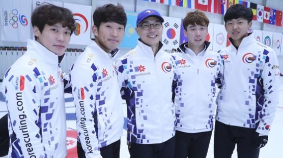 '세계선수권 4강' 한국남자컬링, 세계랭킹 8위 점프