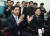 `인터넷 여론 조작 사건&#39; 관여 의혹을 받고 있는 더불어민주당 김경수 의원이 16일 오후 국회 정론관에서 기자회견을 한 뒤 대변인실에서 질의응답을 하고 있다. 사진 공동취재기자단