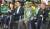 드루킹 추정 인물(빨간색 원)이 2016년 10월 3일 ‘10·4 남북 정상 선언 9주년 행사’에서 심상정 당시 정의당 대표, 유시민 전 보건복지부 장관, 녹색당 관계자(왼쪽부터)와 나란히 앉아 있는 모습. 이 행사는 드루킹이 주도하는 ‘경제적 공진화 모임’이 정의당 고양·파주 지역위원회 등과 공동 주최했다. [시사타파 TV 캡처]