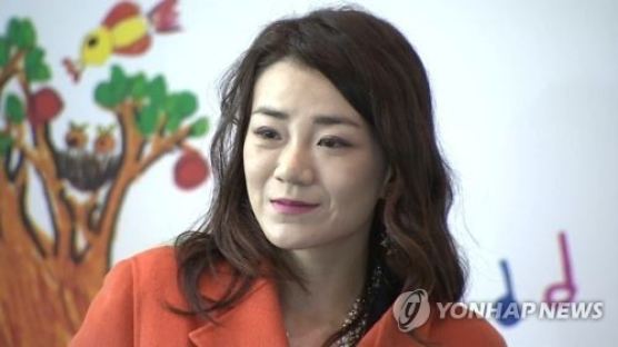 "조현민, 매실음료 뿌려…피해자 얼굴·안경·어깨 닦아"