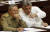 2013년 6월 촬영된 라울 카스트로 쿠가 국가평의회 의장(왼쪽)과 미구엘 디아스-카넬 수석부의장이 사진. 지난 5년간 디아스-카넬은 카스트로의 오른팔 역할을 하면서 권력 승계를 준비해 왔다.[AP=연합뉴스]