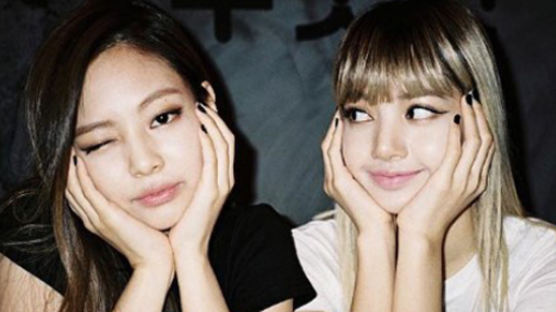 "Who Would You Date If You Were A Boy?" BLACKPINK Responded To A Question Asked By Fans
