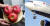 한 미국 여성이 델타항공 여객기의 승무원이 준 사과를 들고 내렸다가 세관에 절발돼 500달러의 벌금을 내게 됐다.[중앙포토]