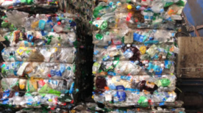 환경부, 페트병·플라스틱 용기 재활용 안 되는 이유 찾는다
