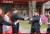 김정은 위원장을 악수로 환영하는 시진핑 주석(좌) [출처: 조선중앙통신]