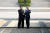문재인 대통령과 김정은 국무위원장이 처음 만나 기념촬영을 하고 있다. 판문점=김상선 기자