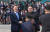 문재인 대통령과 북한 김정은 국무위원장이 27일 오전 판문점 군사분계선에서 역사적인 첫만남을 하며 악수하고 있다. [연합뉴스]