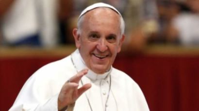 교황 “남북 정상, ‘평화의 장인’ 역할해주길…한민족 위해 기도”